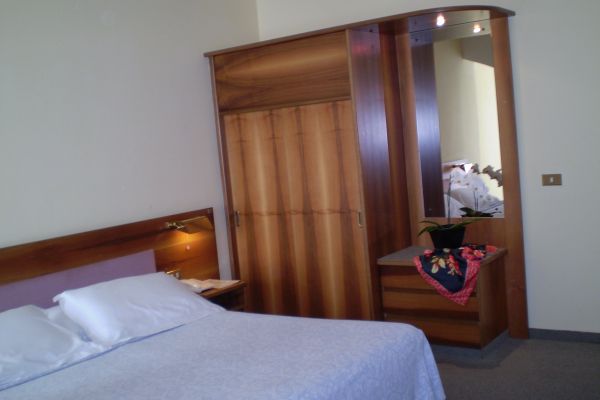 Hotel Albergo Moderno (Lovere)